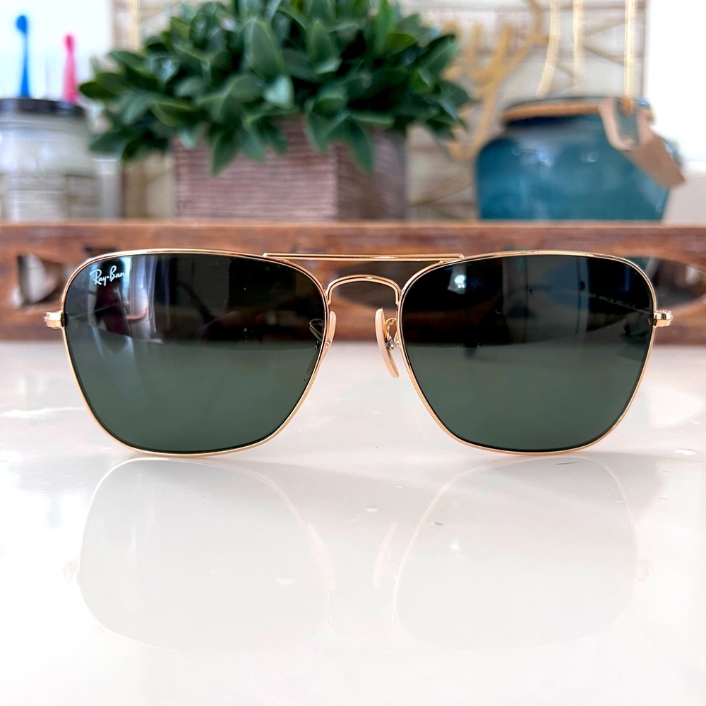 Ray Ban RB3136 181 58-15. G-15 treatment. Polished Gold frame. Great condition.